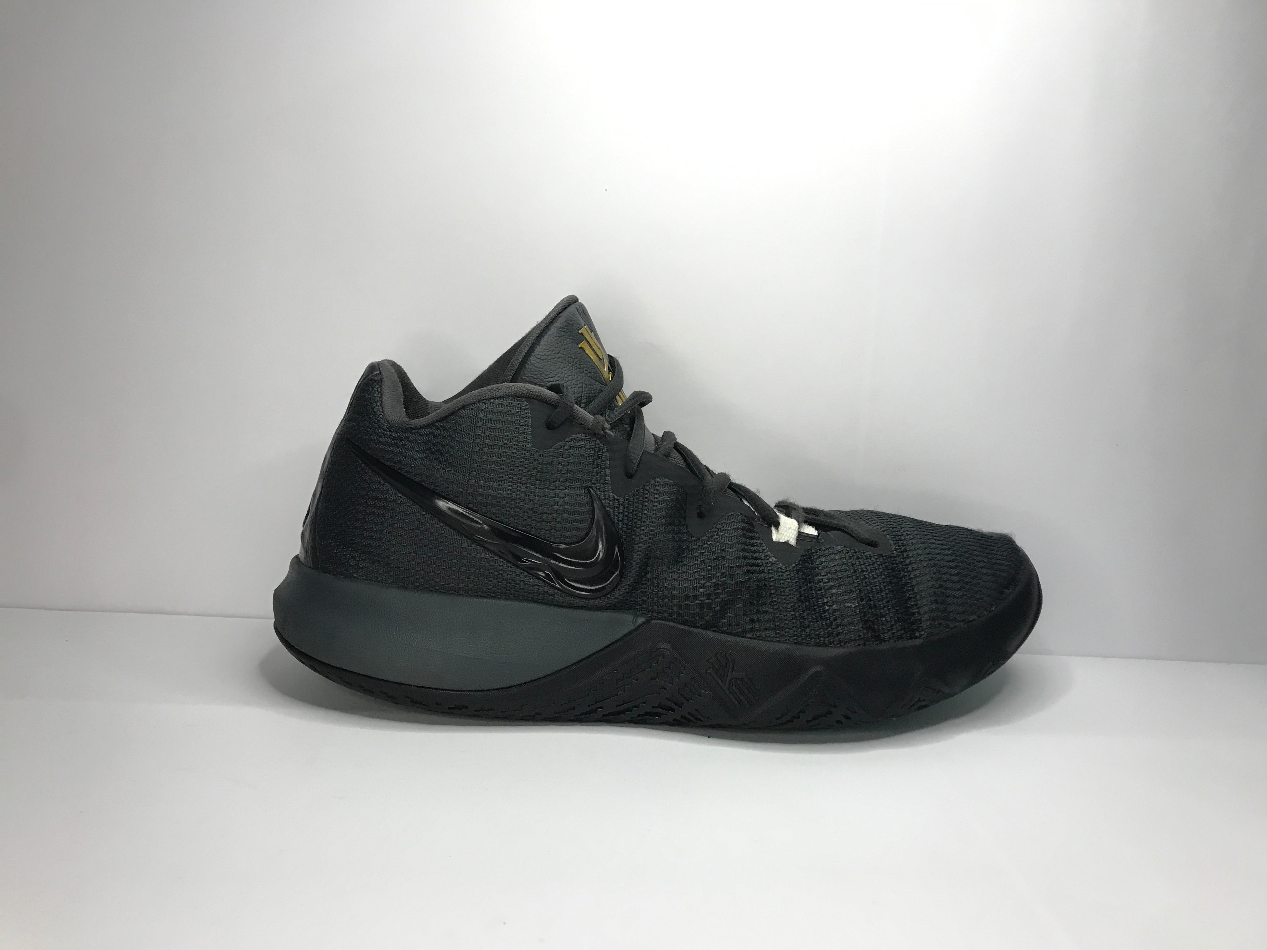 Nike Kyrie Flytrap Sneaker